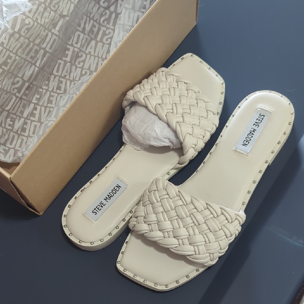 Steve Madden Women's Cream Slide Sandals